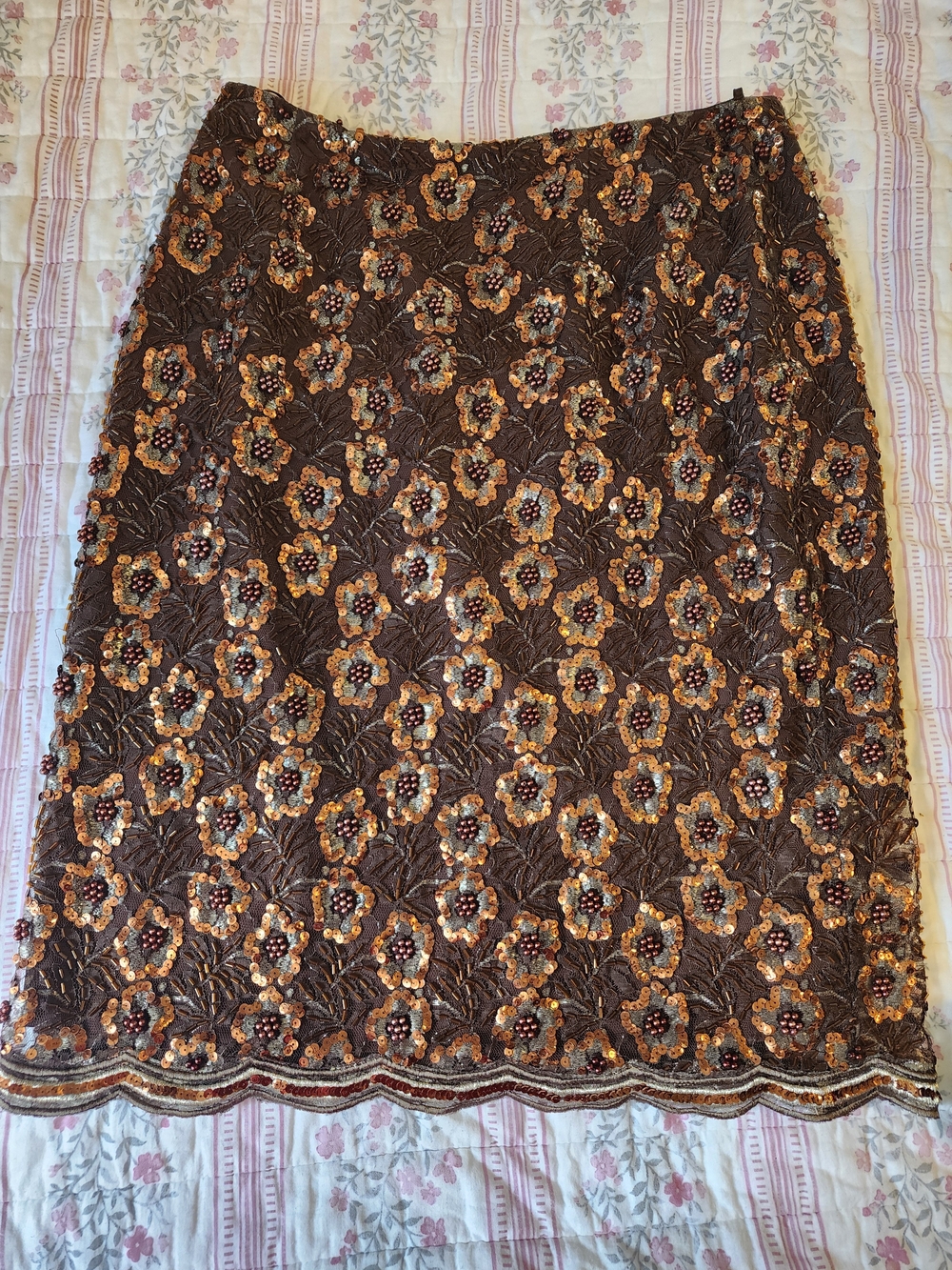 Beautiful Vintahe Beaded Statement Skirt!